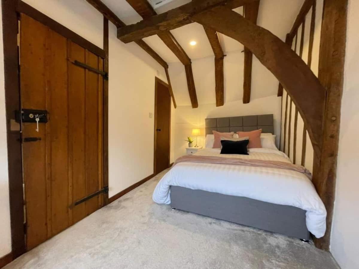 Rural Country Suites - Judge'S Lodge East Grinstead Exterior foto